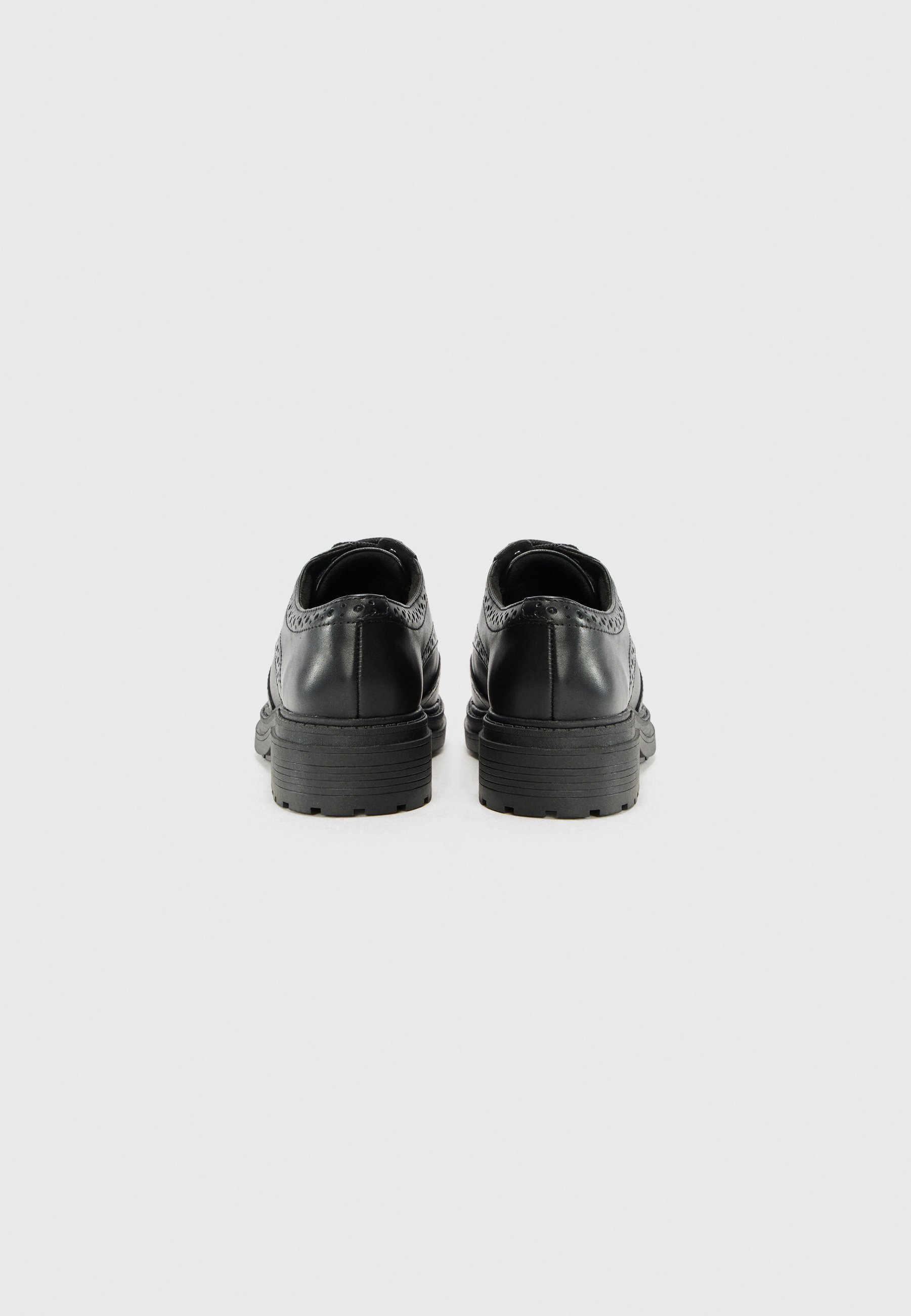 Clarks ORINOCO3 - Chaussures à lacets élégantes - noires