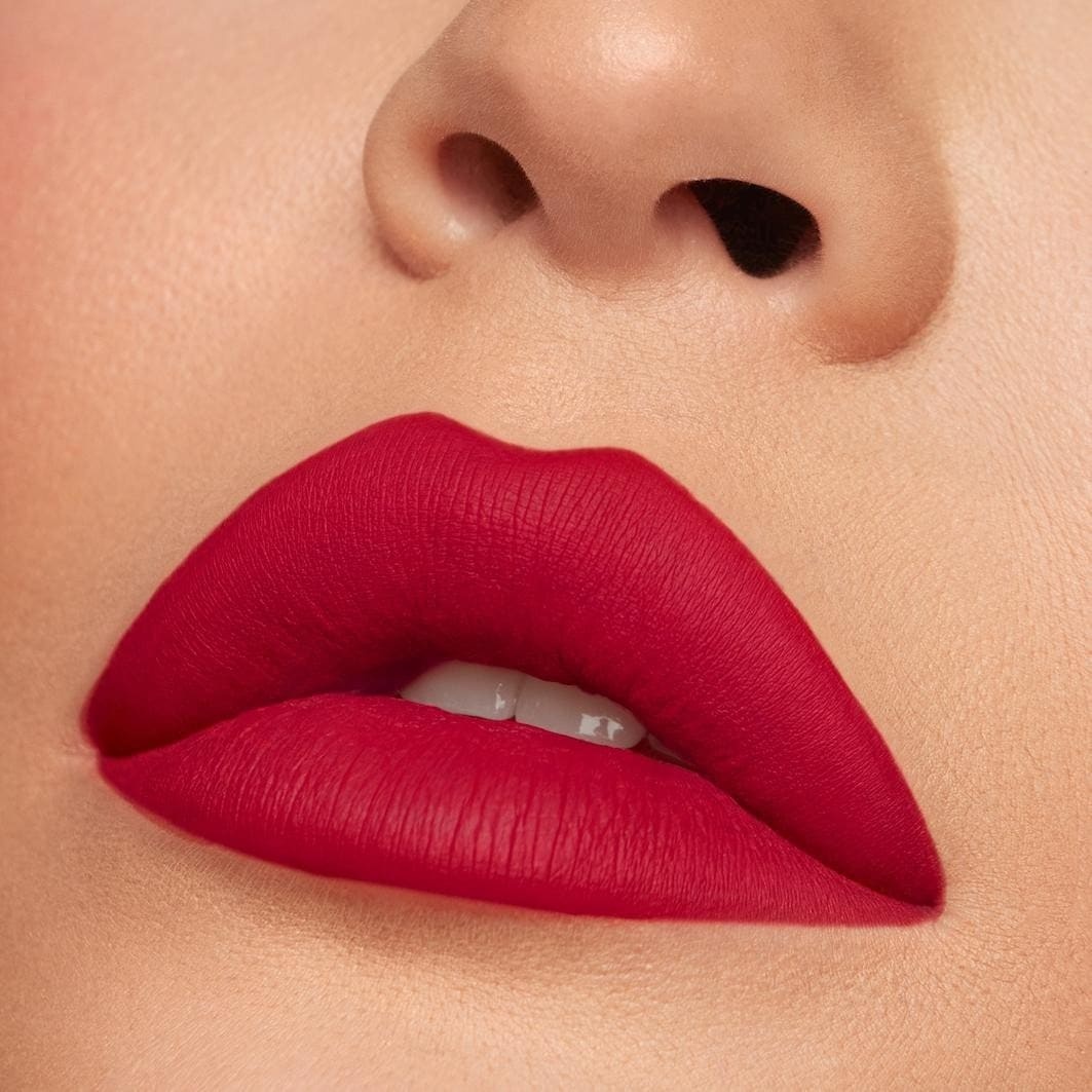 KYLIE COSMETICS makiažo rinkinys, matinis lūpų dažų rinkinys - 4,25 g