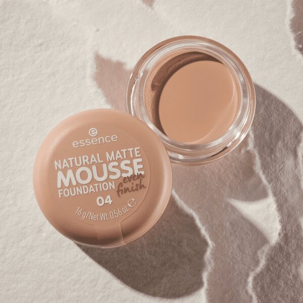 Essence Even Finish 04 Natural Matte Mousse Foundation 16g