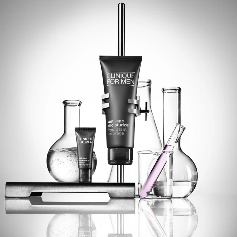 Hydratačný krém Clinique For Men™ Anti-Age Moisturizer na deň a noc s protivráskovým účinkom
