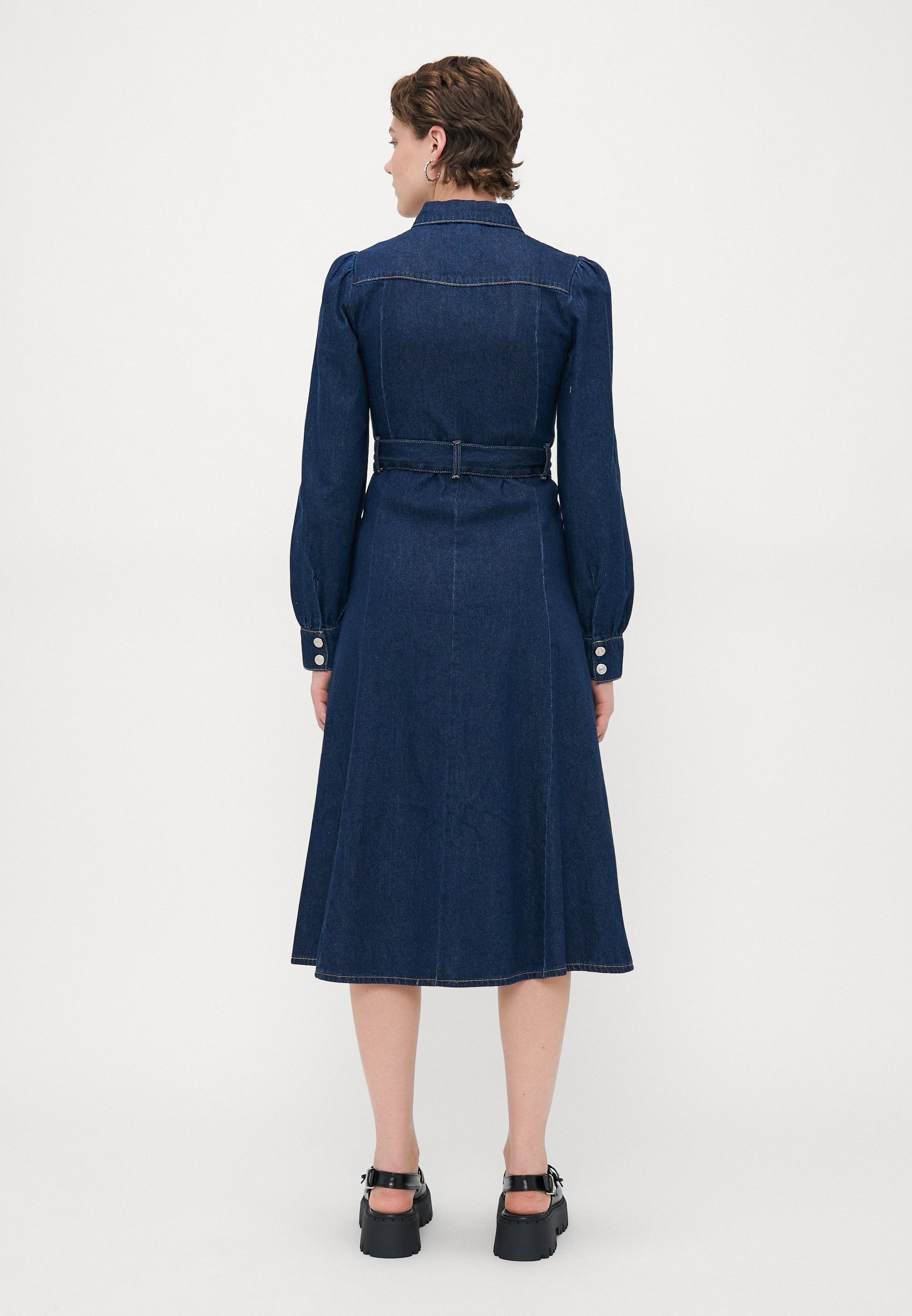 Robe longue à ceinture Only Tall Only - Robe en jean - Jean bleu foncé