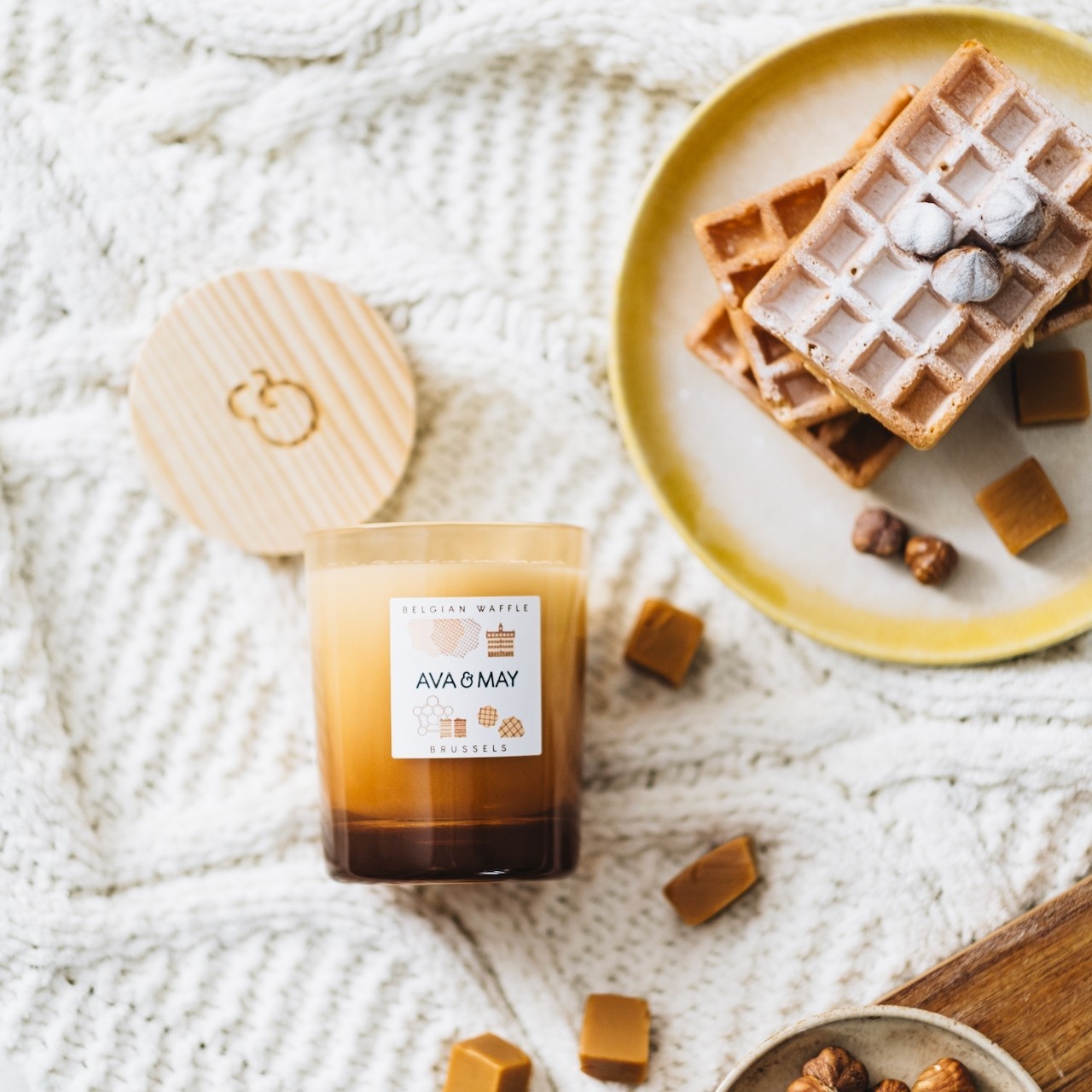 AVA & MAY Bougie parfumée Gaufre Belge
