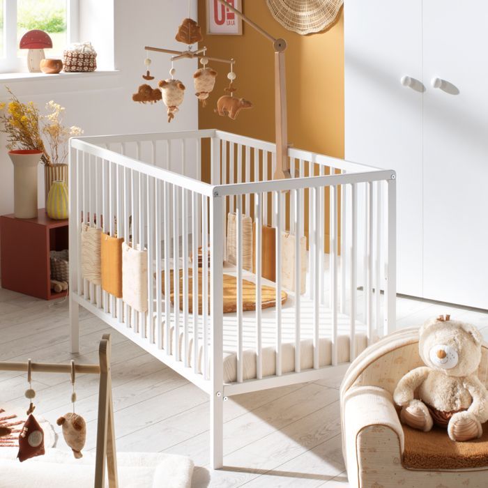 Chambre bébé complète Basic, Lit 120x60 tout barreaux, Commode à langer 3 tiroirs et Armoire 2 portes - boutons boule - BASIC