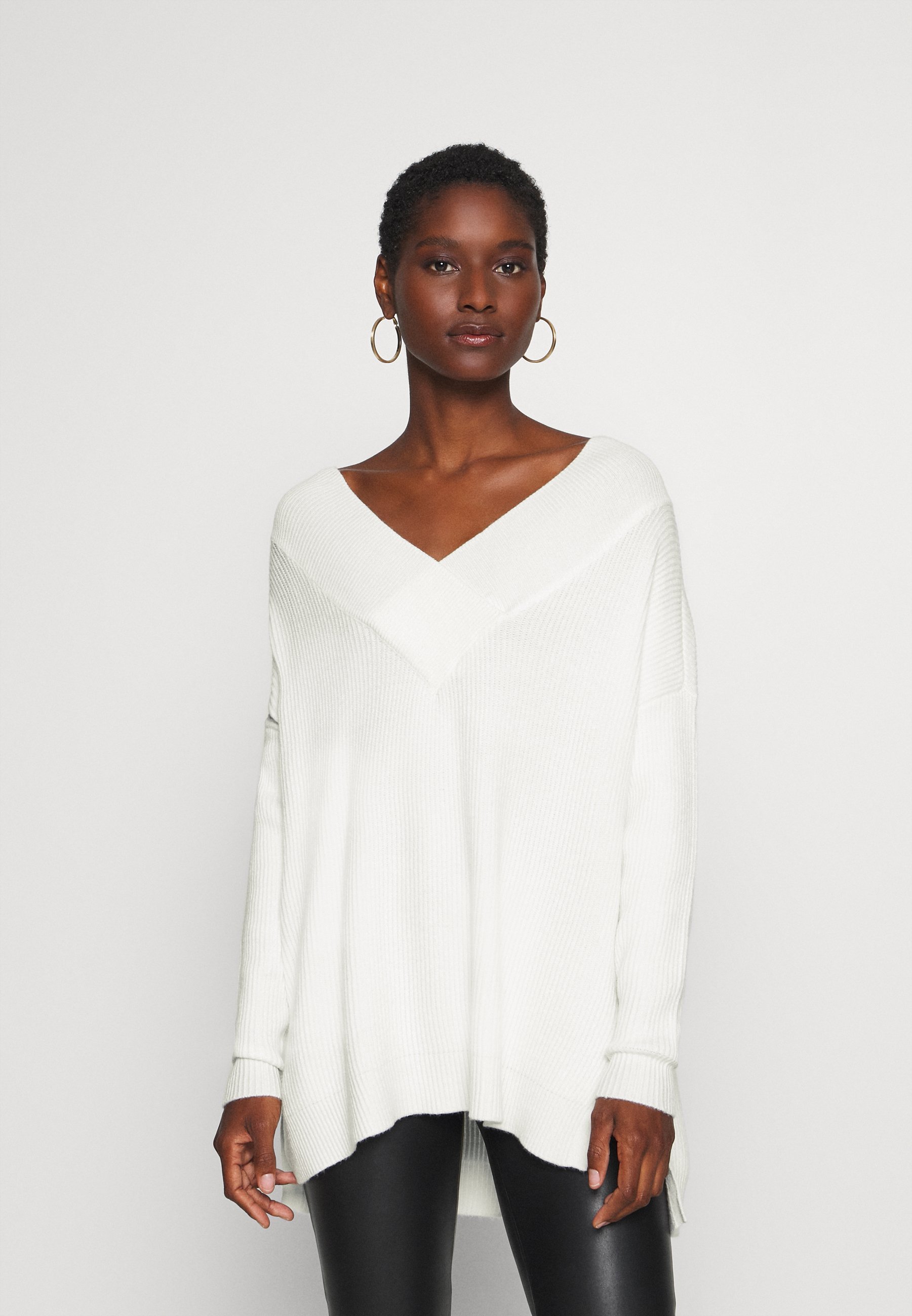 Culture OLIVIA V-NECK - Genser - spring gardenia