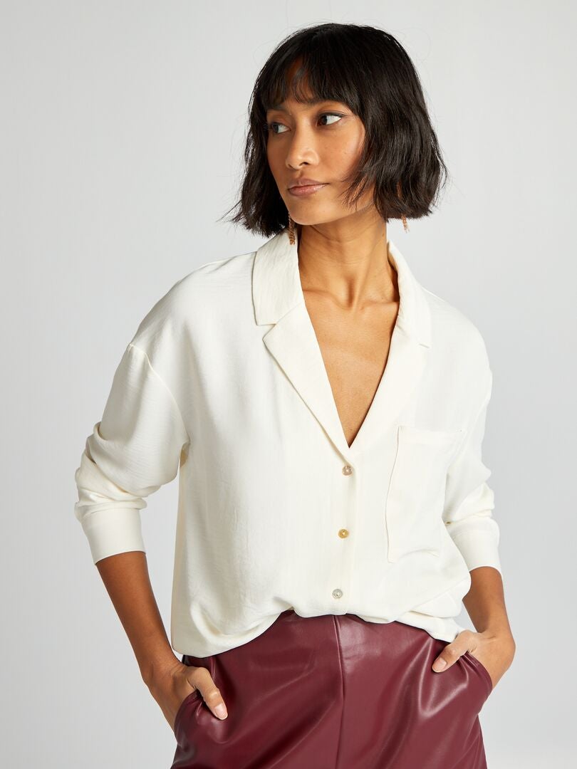 Camisa de manga larga con cuello tipo pijama - BLANCA