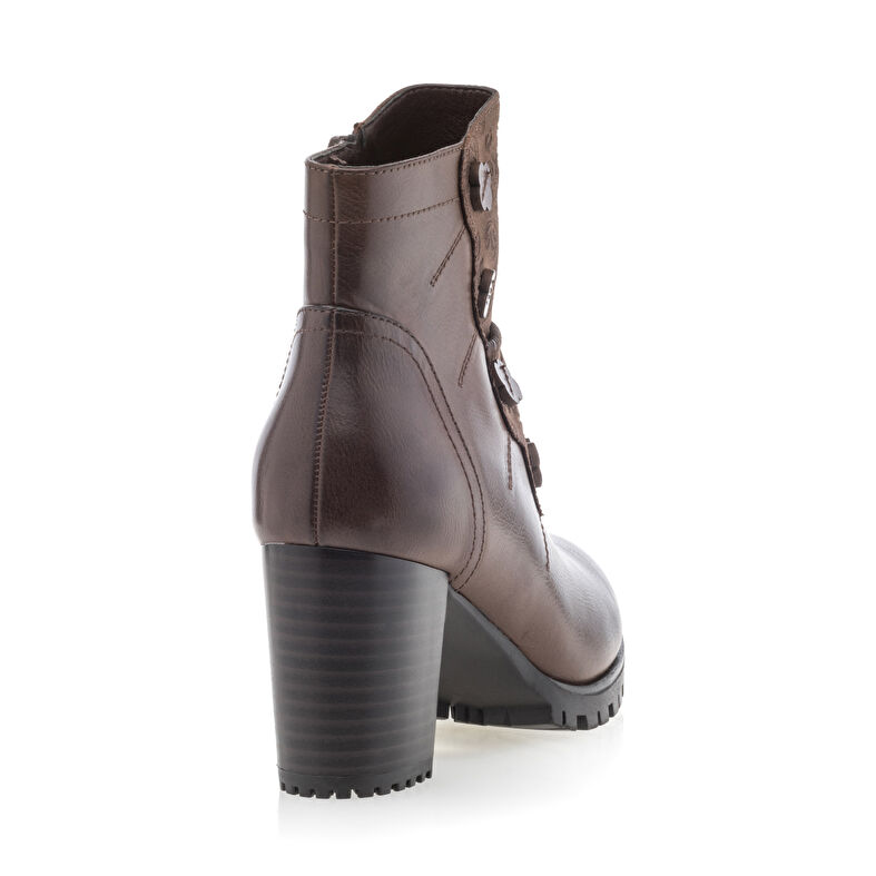 Braune Damenstiefel / Stiefeletten