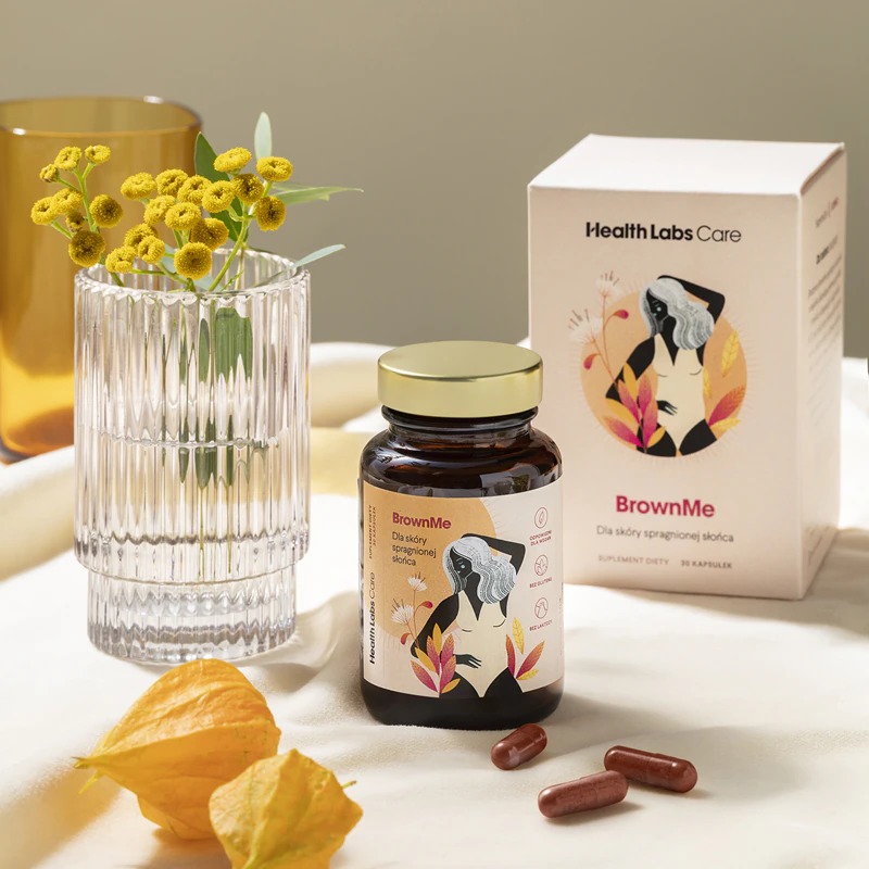 Cápsulas do suplemento alimentar BrownMe da Health Labs Care para um bronzeado bonito e pele saudável.