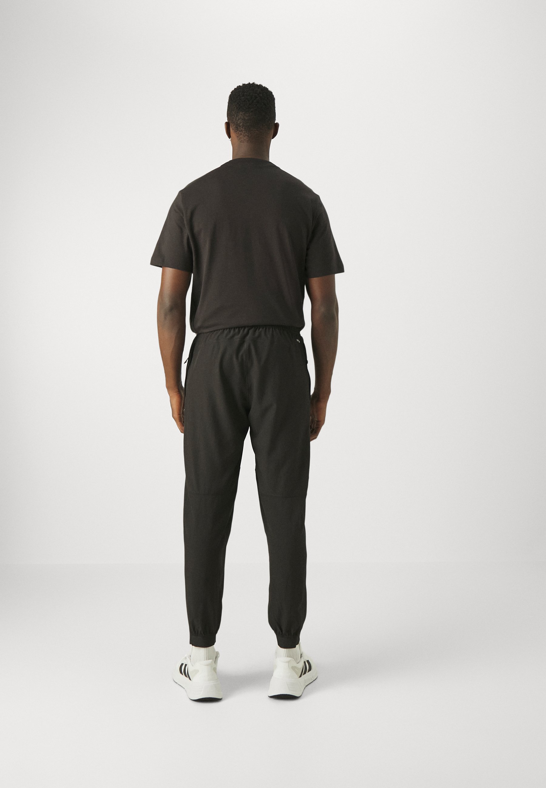 adidas Performance TRAIN ESSENTIALS TRAININGSPANTS - Trainingsbroek - zwart/wit