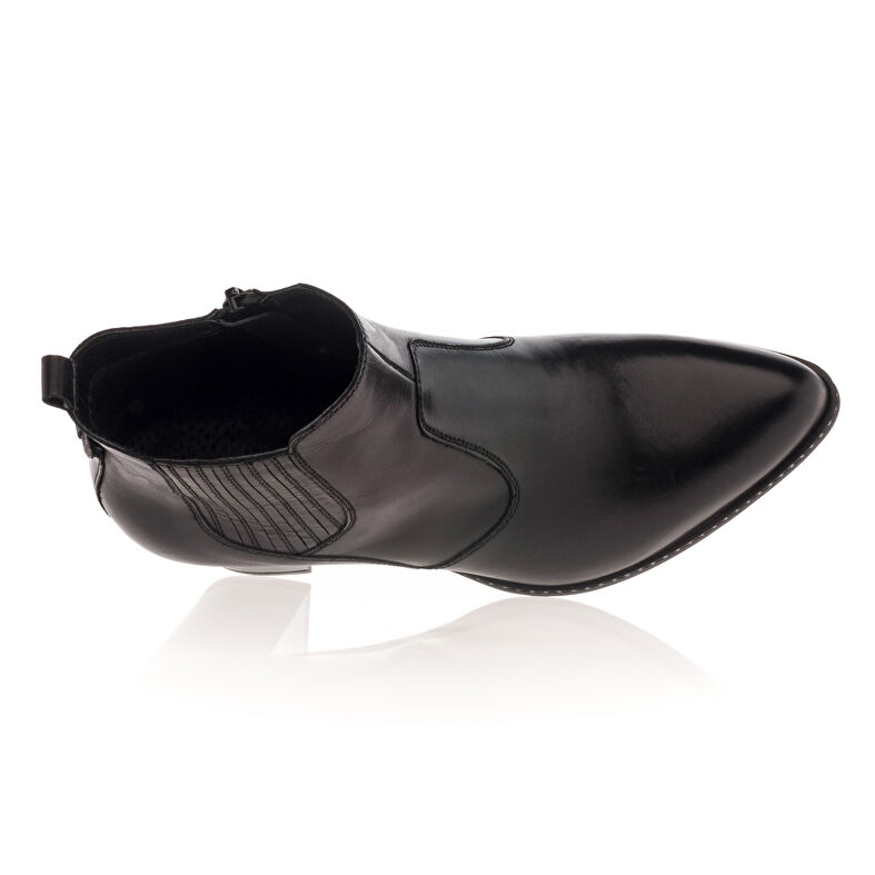 Schwarze Damenstiefel / Stiefeletten