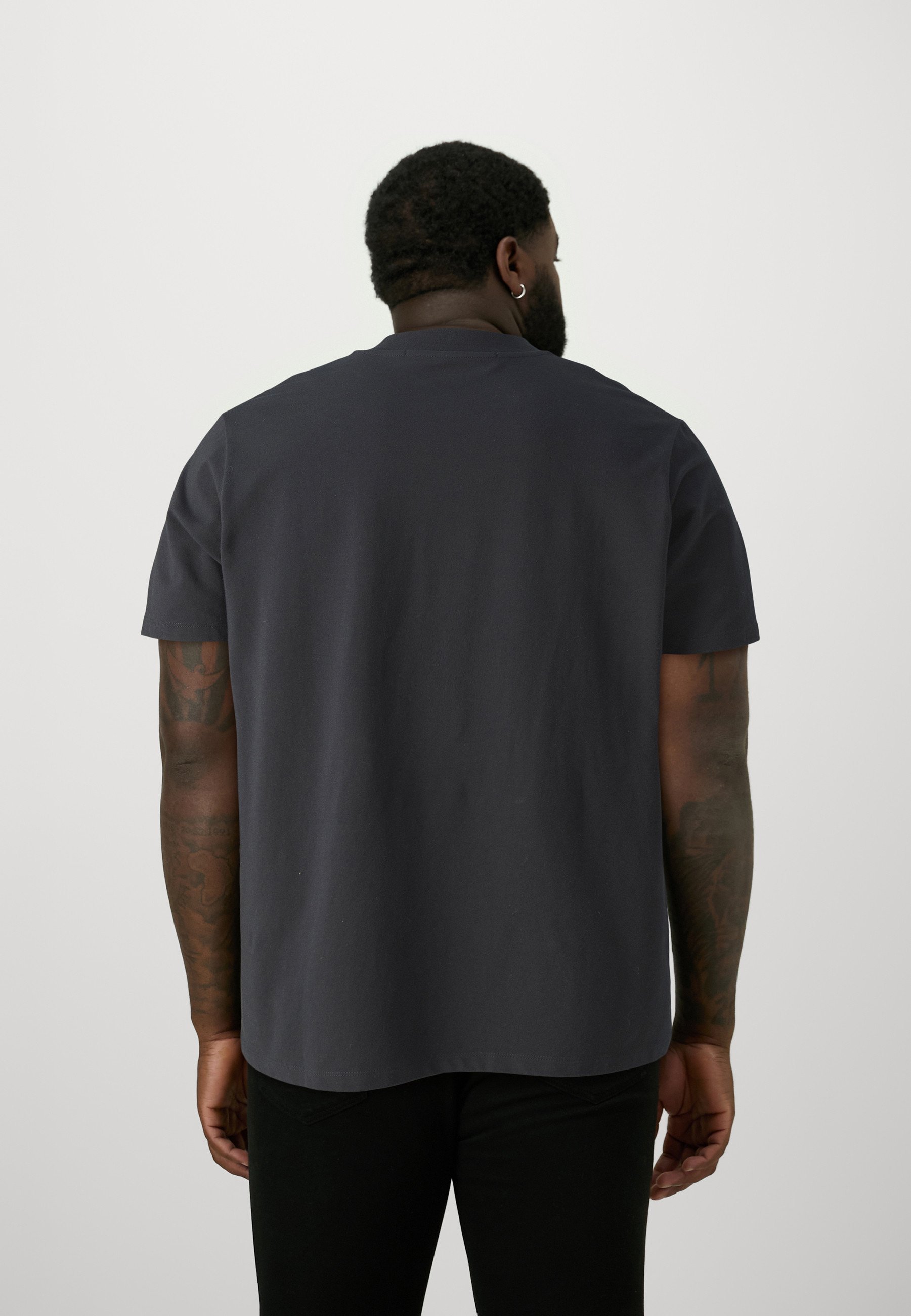Jack & Jones JJTILEY JJNOLAN TEE CREW 5-PACK - T-shirt met print - marineblauw/wit/zwart