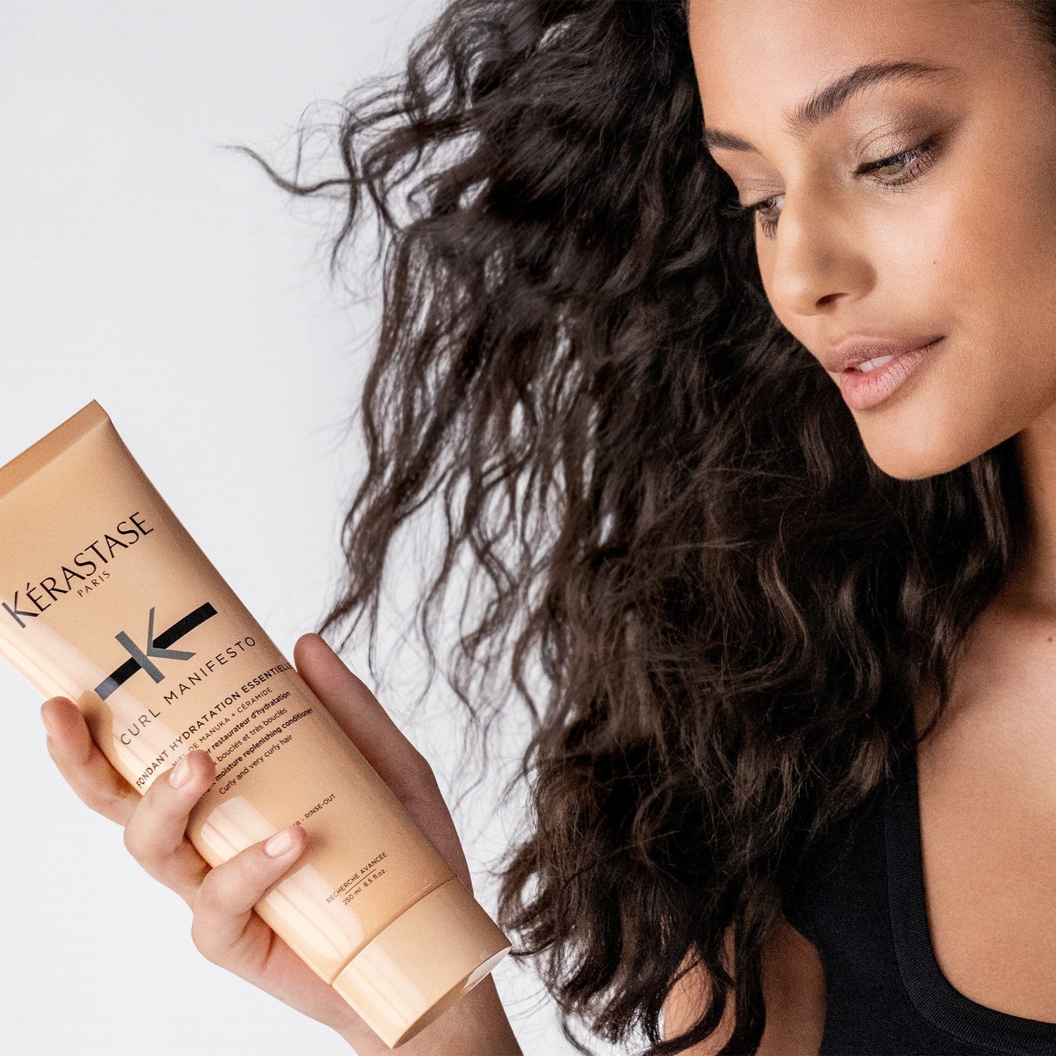 Kérastase Curl Manifesto regenerator za otapanje i esencijalnu hidrataciju - 250 ml