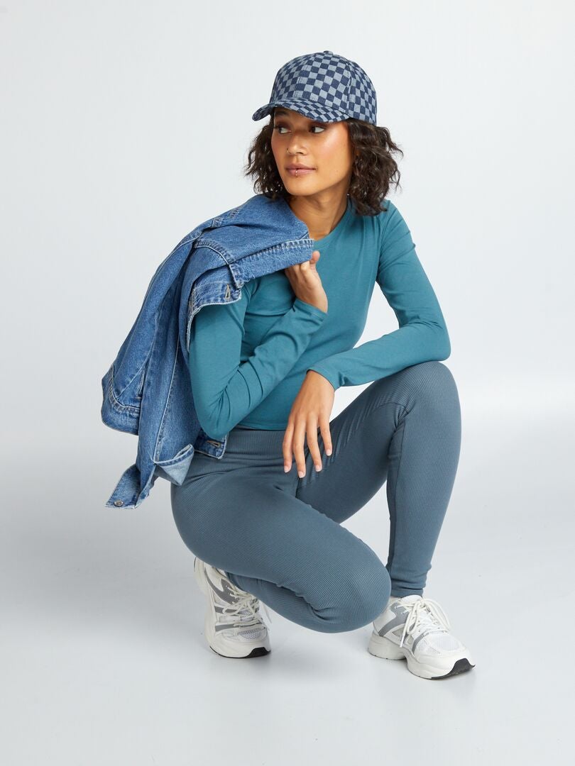 Camiseta cropped - azul escuro