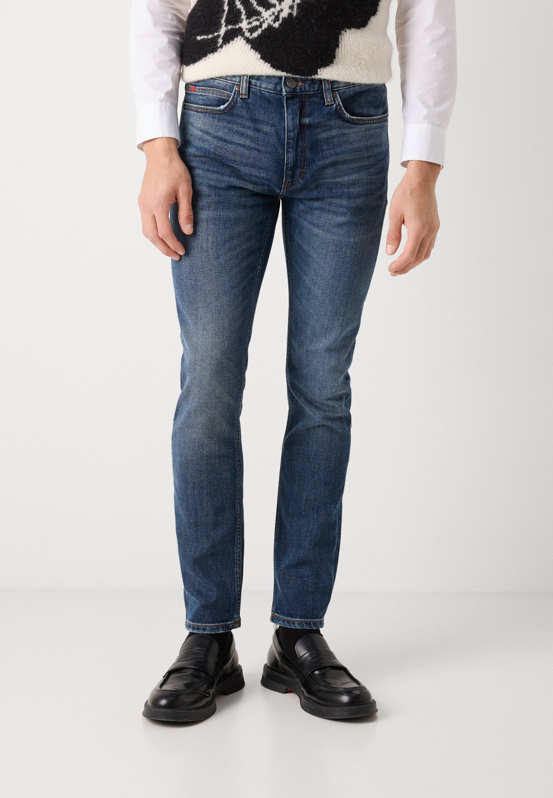 HUGO Slim fit jeans - felblauw