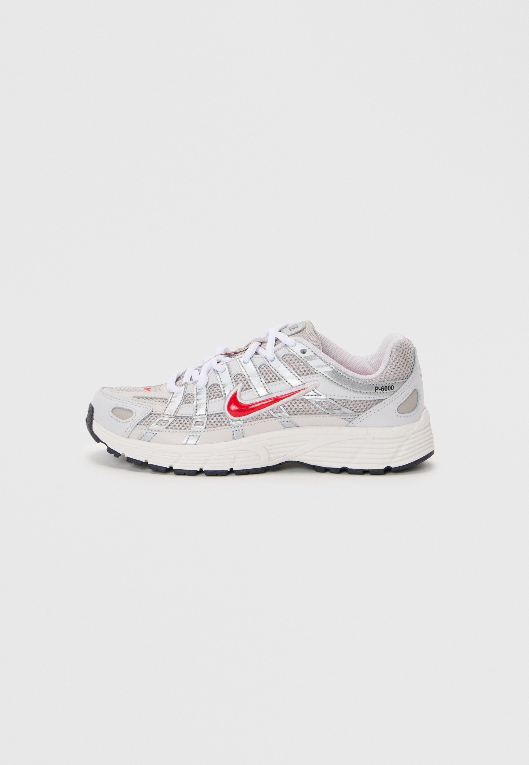 Nike Sportswear P 6000 UNISEX - Sneaker - College Grey/Fire Red/Vast Grey/Phantom