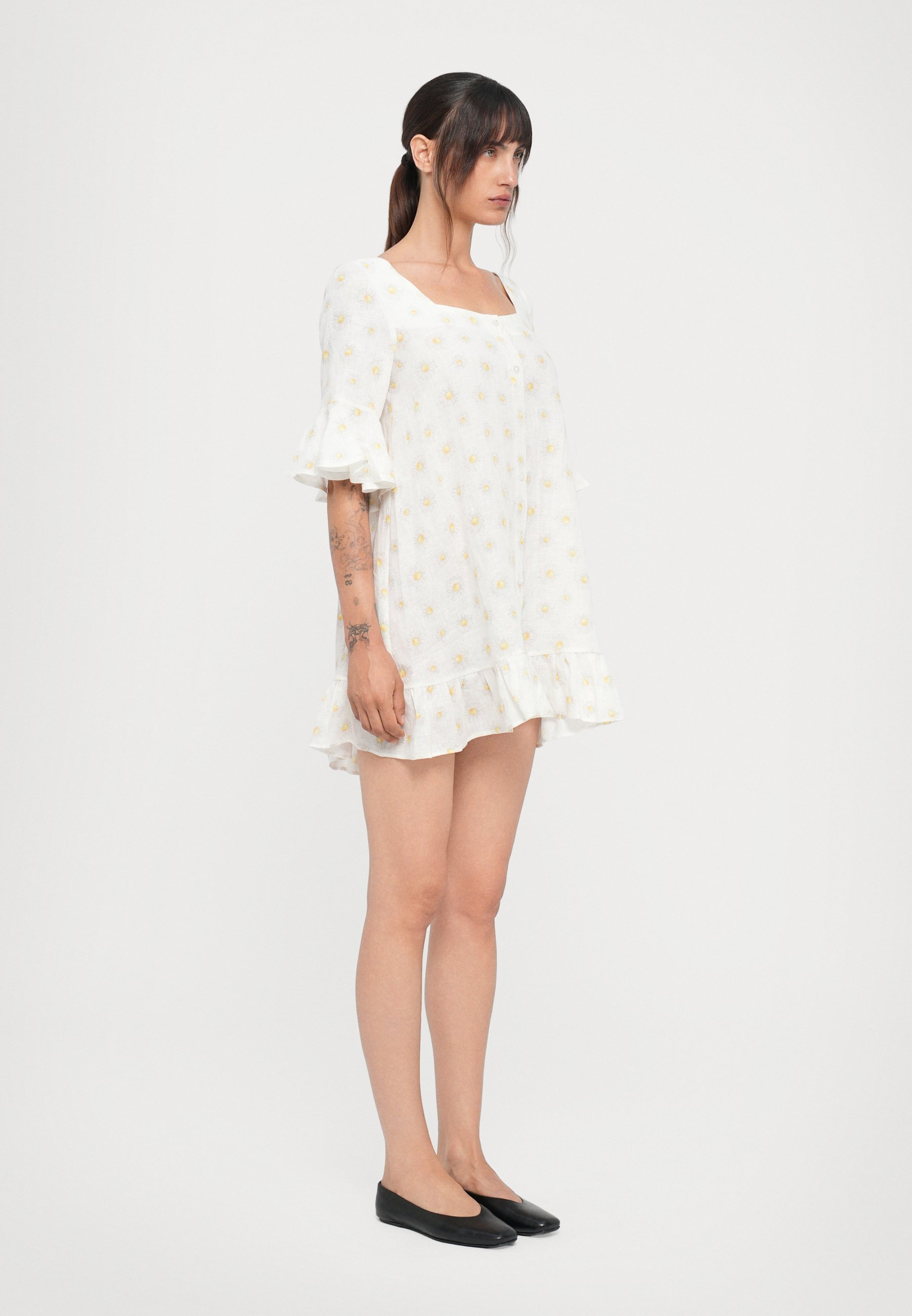 Robe midi pyjama MARSEILLE - Robe de jour - marguerites