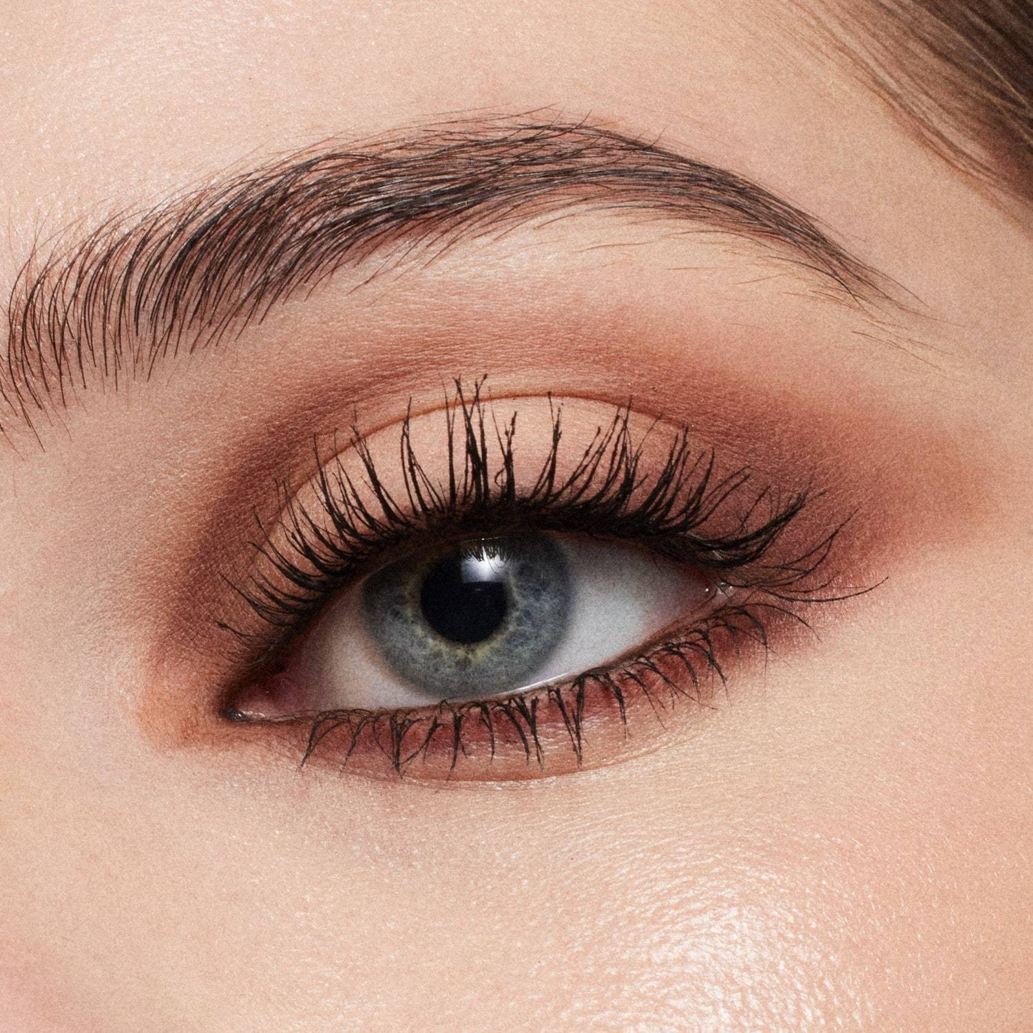 MAC akių šešėlių paletė „Intimate Nudes Connect In Color“ – 6,25 g