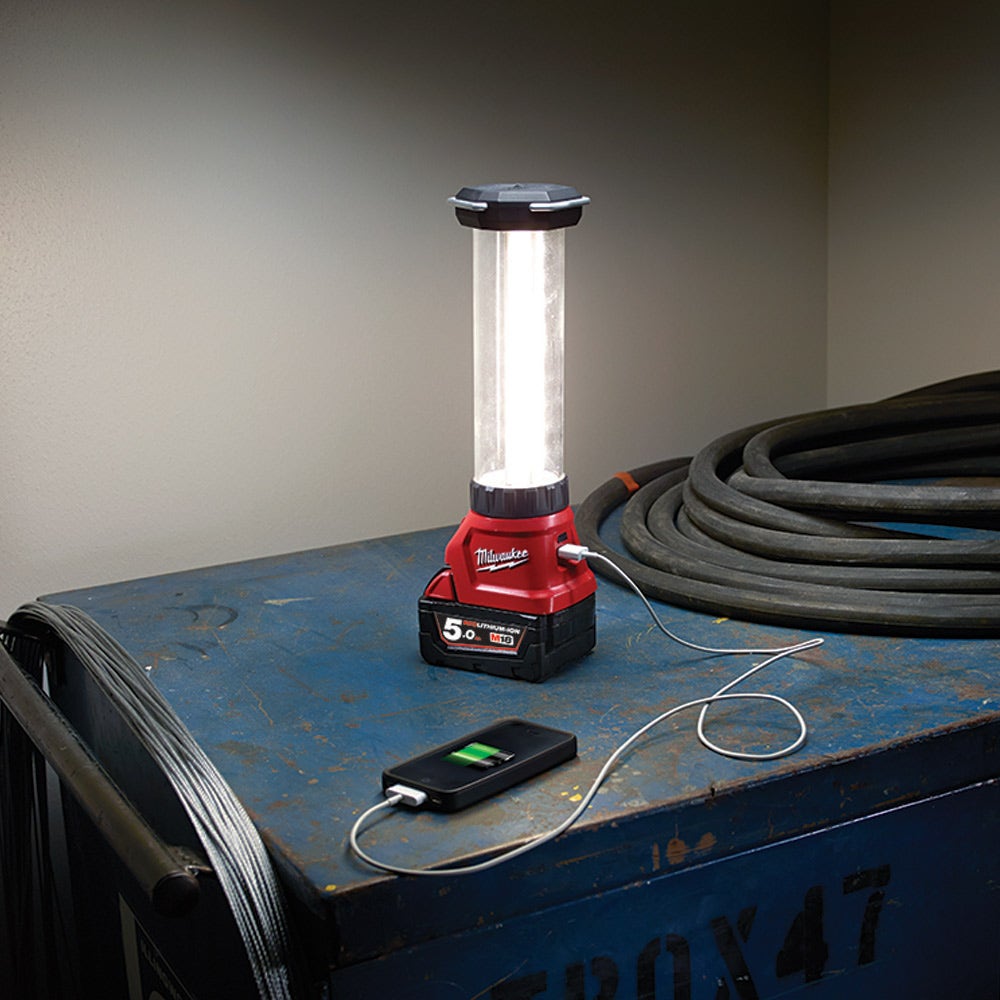 Latarka LED MILWAUKEE 18V M18LL-0