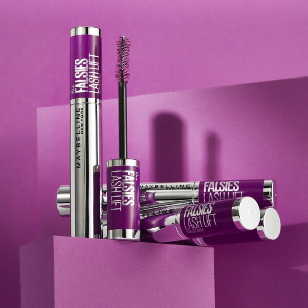„Maybelline New York The Falsies Lash Lift“ juodas blakstienų tušas