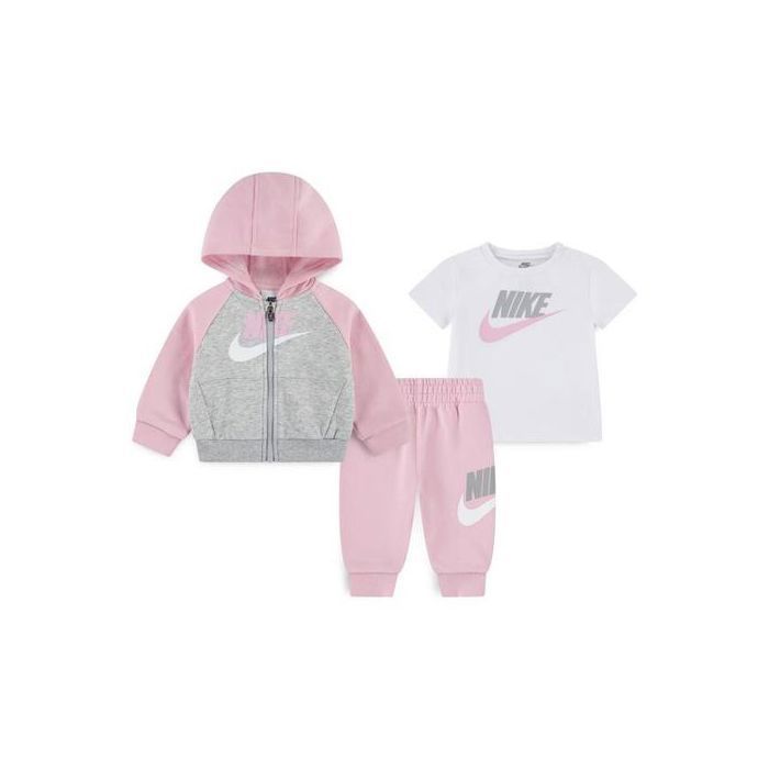 Conjunto deportivo Nike para niños con bloques de color y pantalón deportivo HBR.