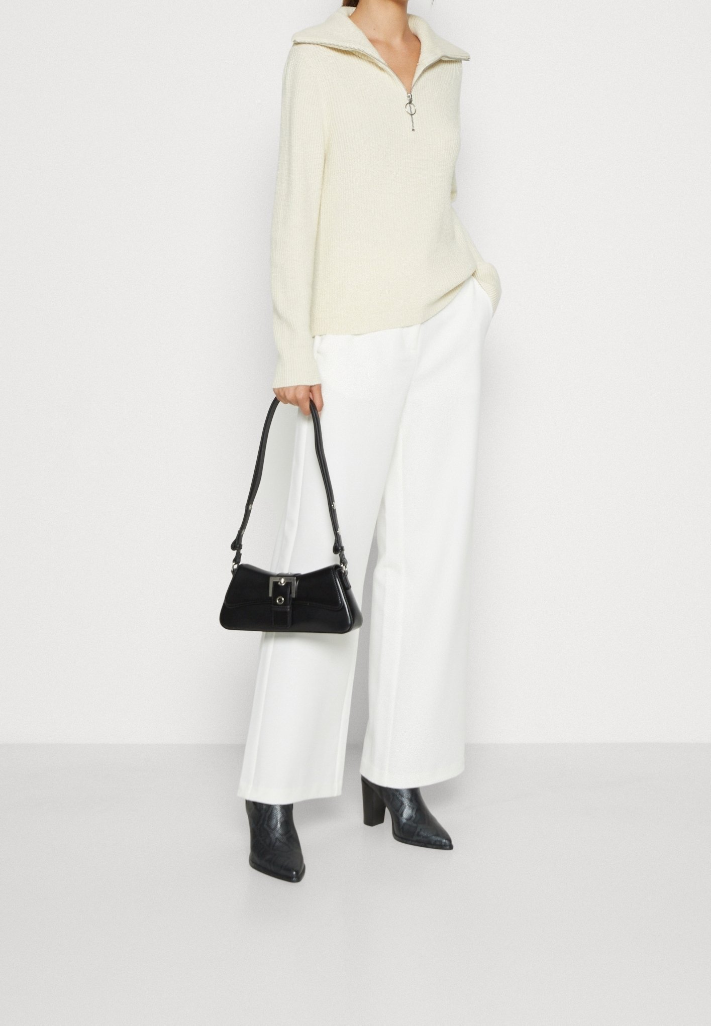 Pull VILA - blanc cassé