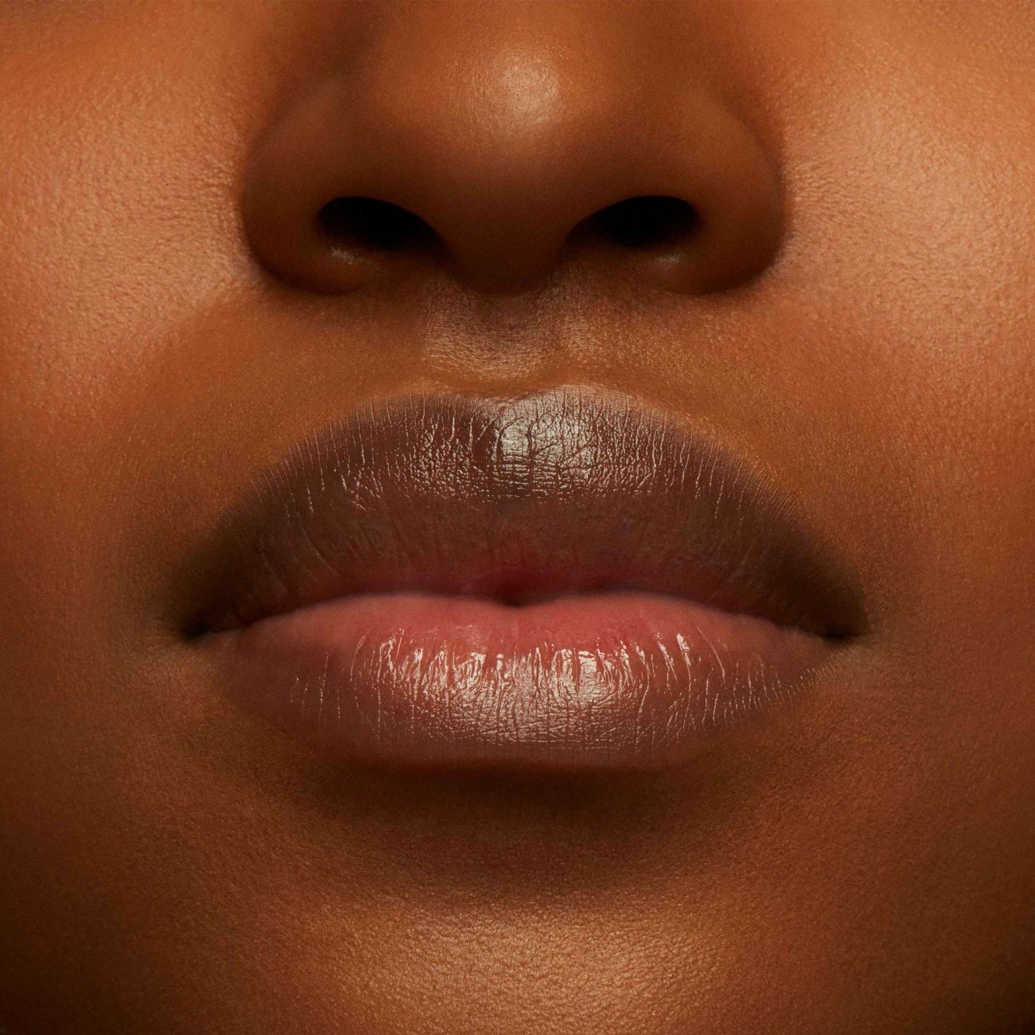 Baume à lèvres MAC NOCTURNA Squirt, gloss repulpant en stick - 2,3 g