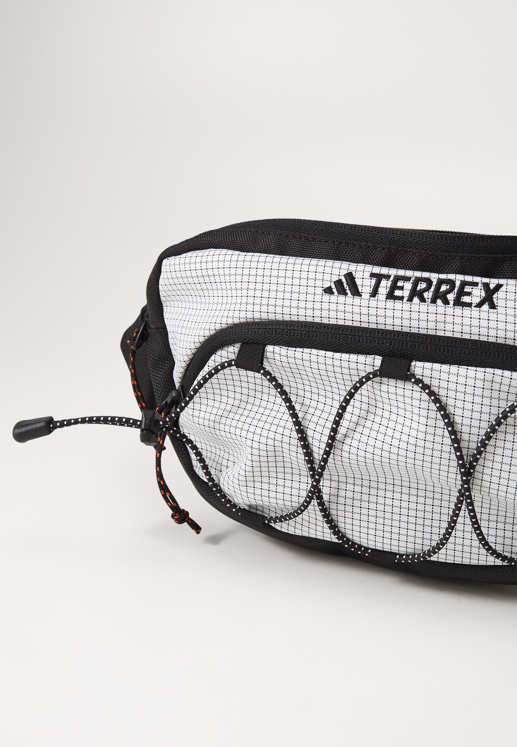 Adidas Terrex MULTI WAIST PACK UNISEX - Ľadvinka - dash grey/black