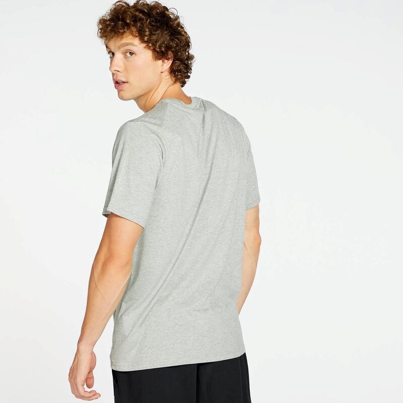  Camiseta Converse