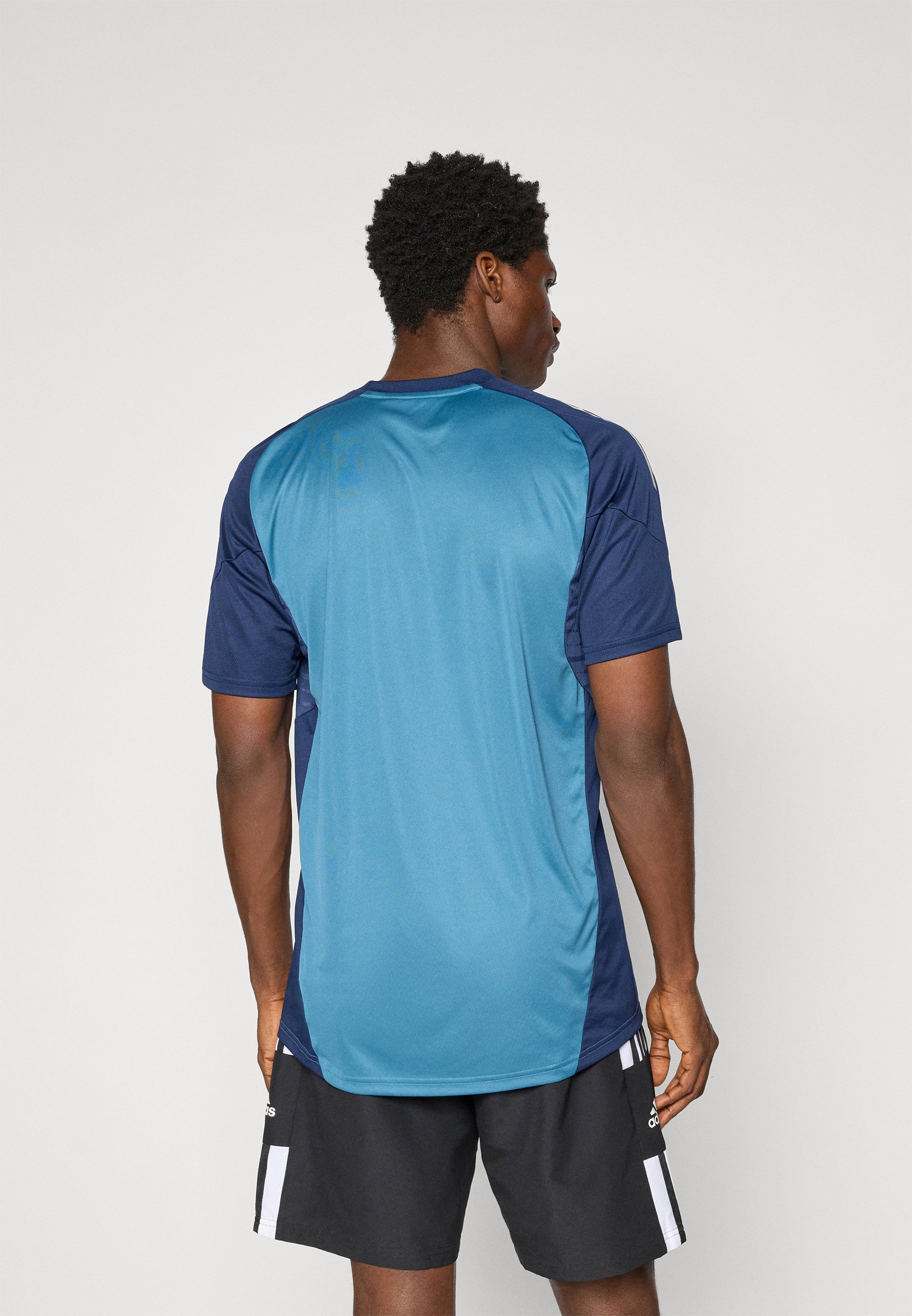 adidas Performance ARSENAL FC 25/26 TIRO 25 COMPETITION TRAINING JERSEY - Klubbklær - blanch blue/night indigo