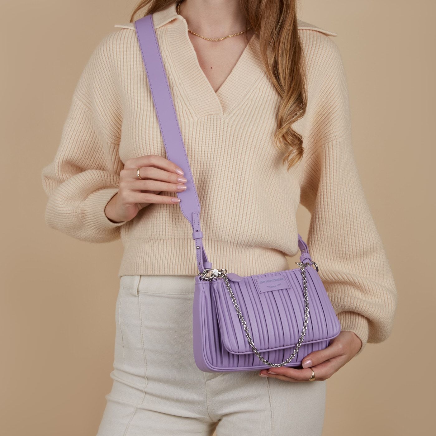 Emporio Armani torba preko ramena, ljubičasta - umjetna koža - ljubičasta