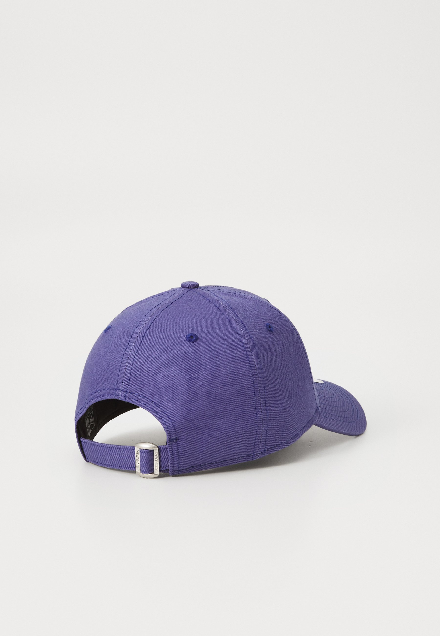 New Era petten