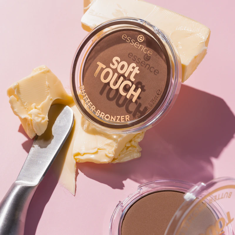 pó bronzeador Soft Touch da essence com acabamento matte