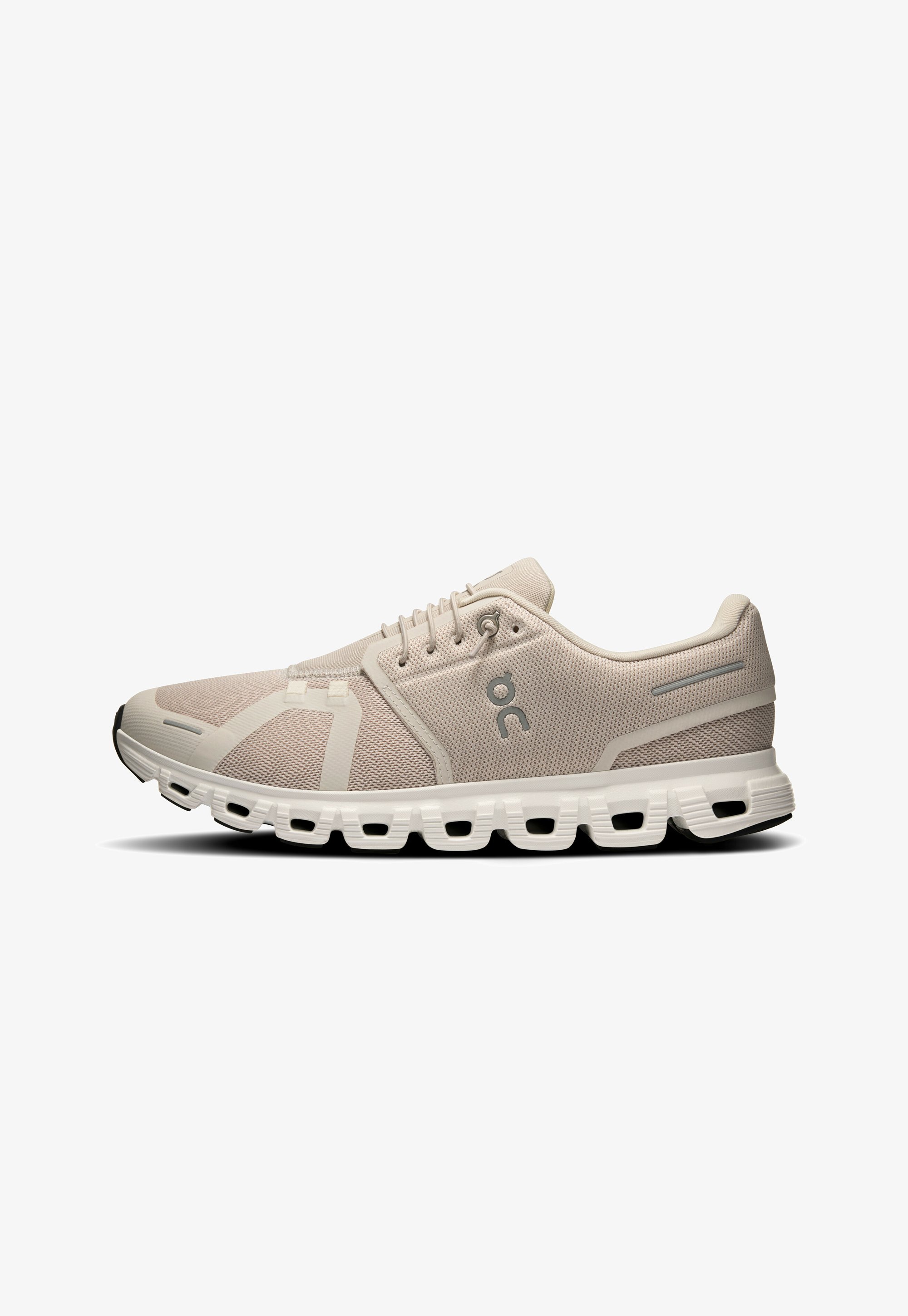 On CLOUD 6 - Sneakers - parelwit