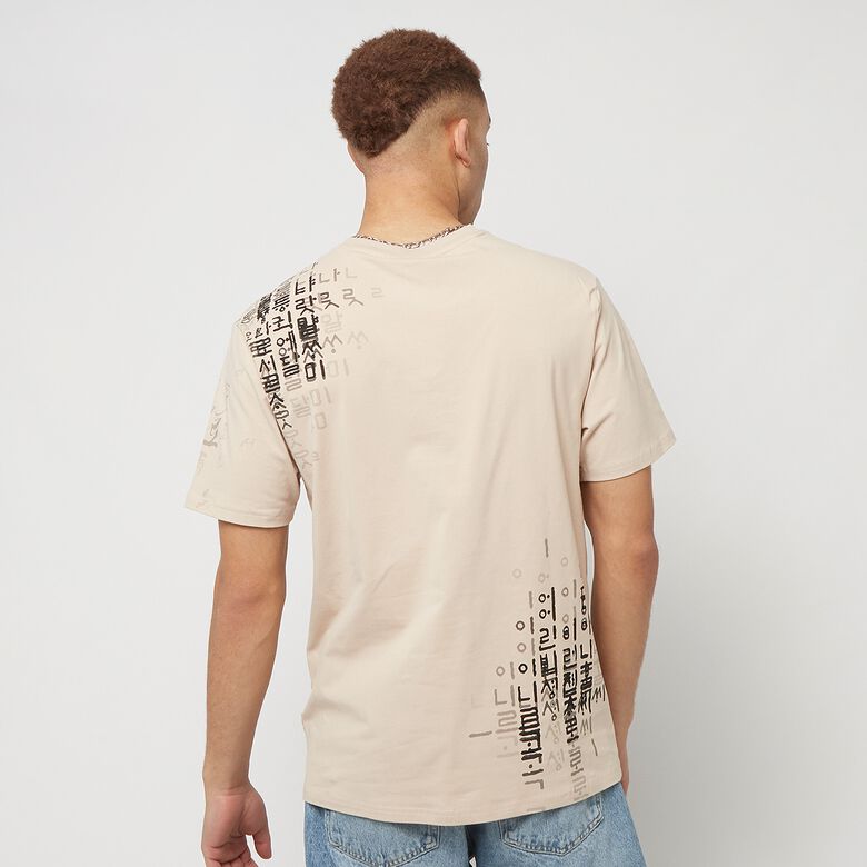 Camiseta con estampado flocado