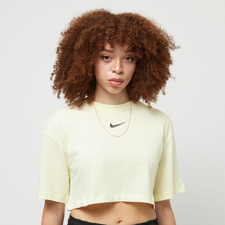 Tendencia de ropa deportiva corta