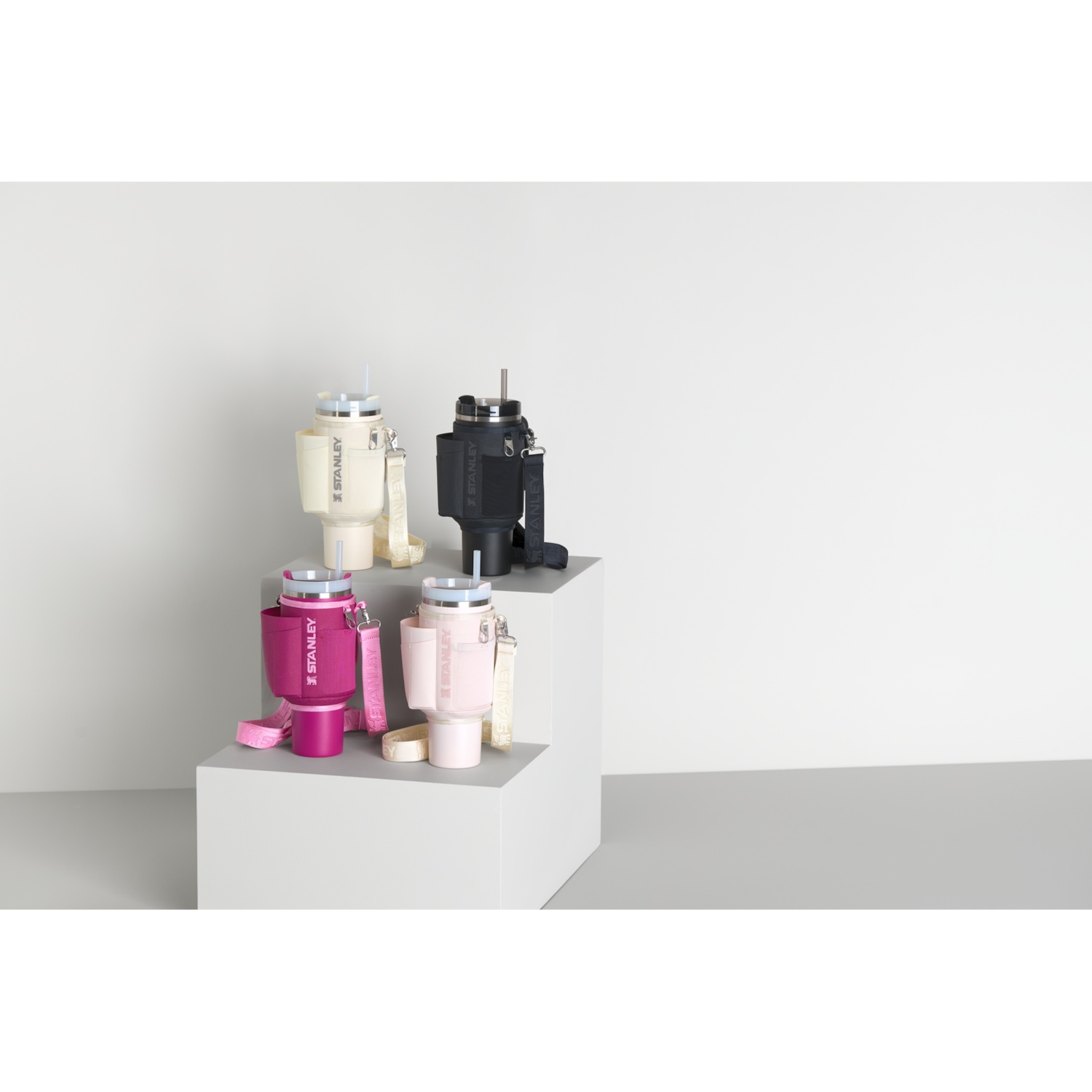 Stanley nosač za boce za vodu/remen za rame | 1,18 l – THE QUENCHER H2.0 FLOWSTATE™ čaša – 1 komad