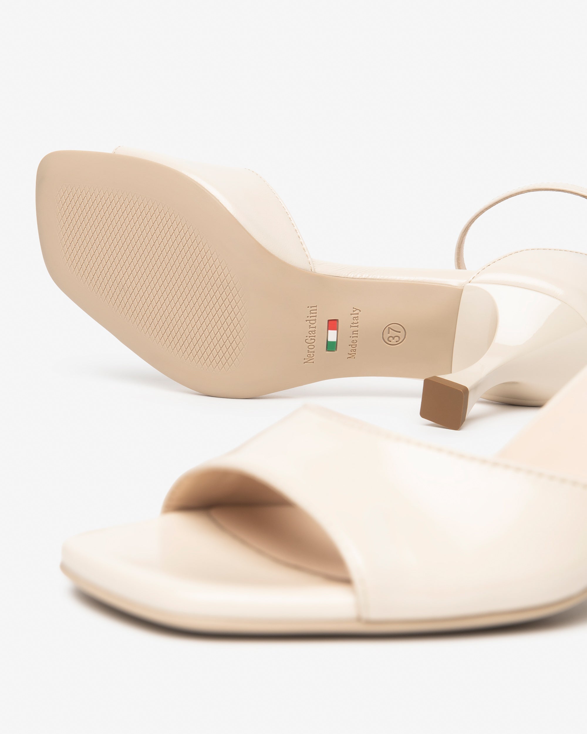 Damen-Ledersandalen