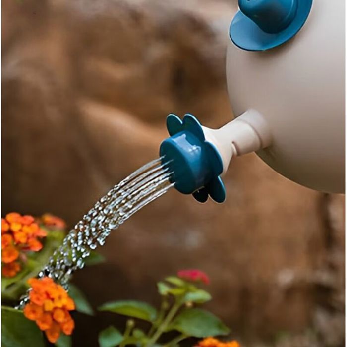 Regadera de plástico con aspersor para jardín, maceta infantil con diseño de ballena pequeña, 1,2 L, color rosa.