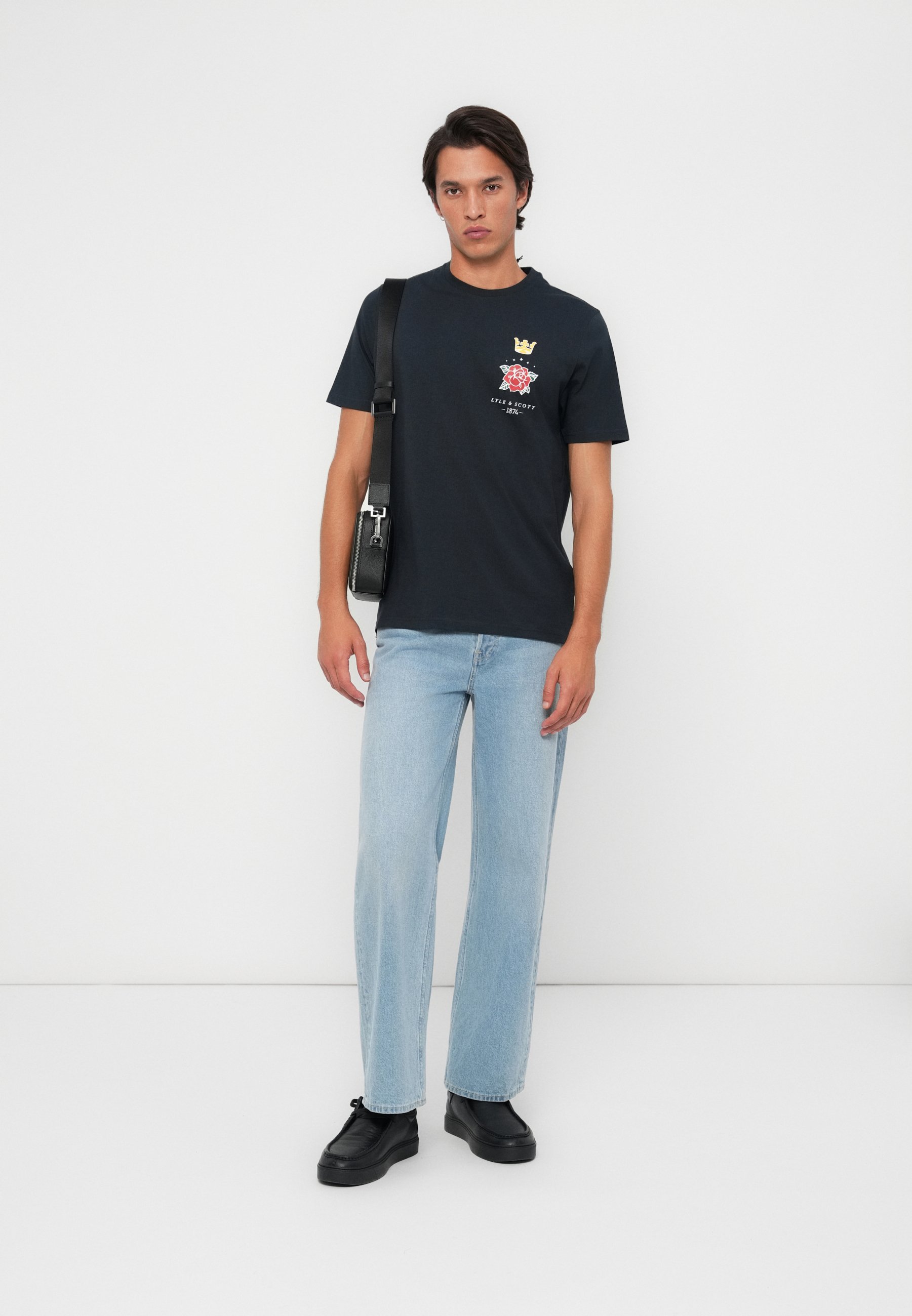 Lyle & Scott ROSE AND CROWN GRAPHIC - T-shirt met print - donkerblauw