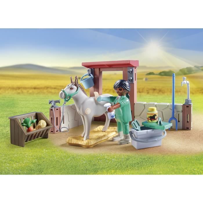 PLAYMOBIL 71471 Dierenarts met boerderijdieren, Plattelandsboerderij, 55 onderdelen, Leeftijd 4+
