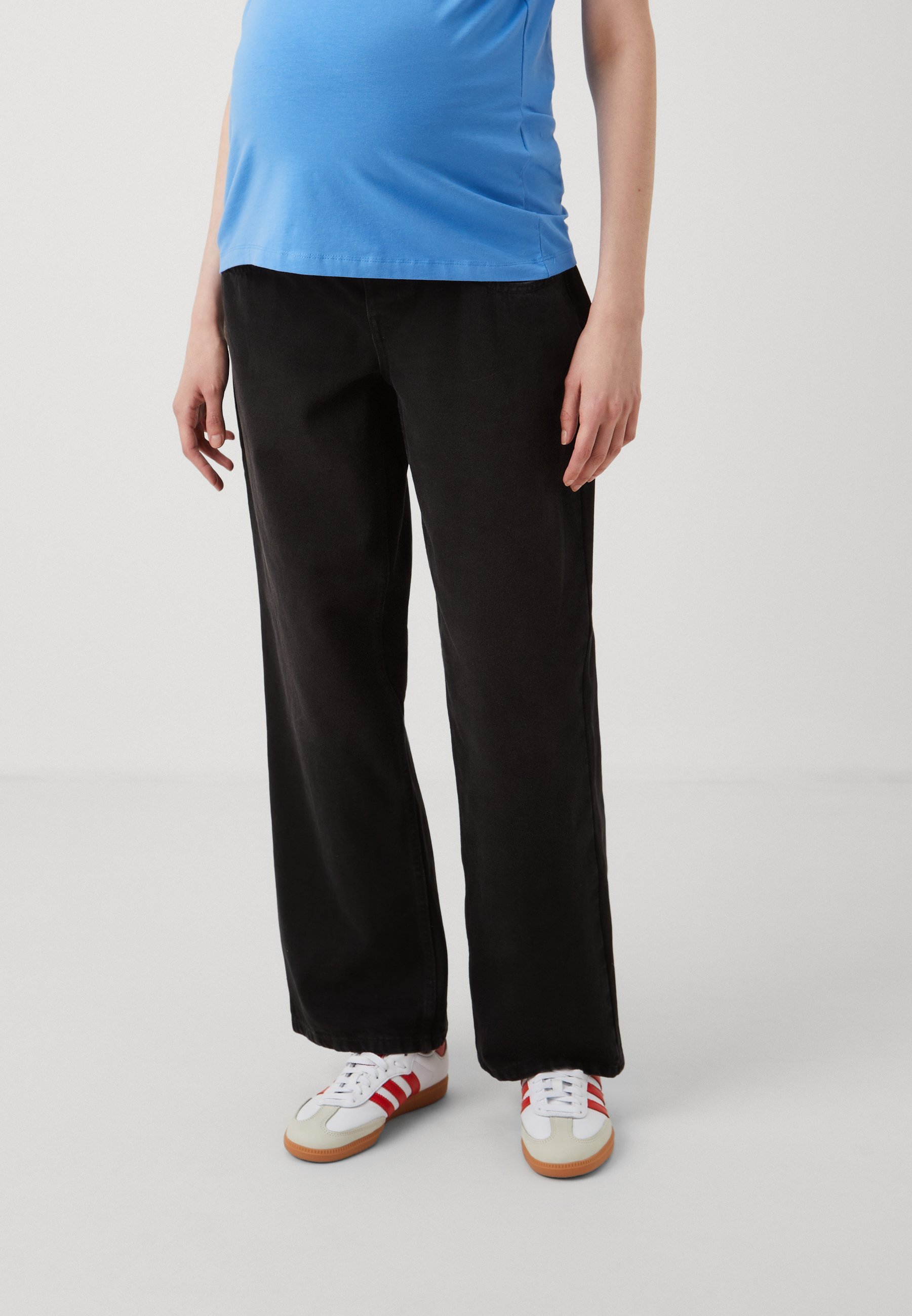Vero Moda Maternity VMMTESS WIDE - Relaxed fit jeans - zwarte denim