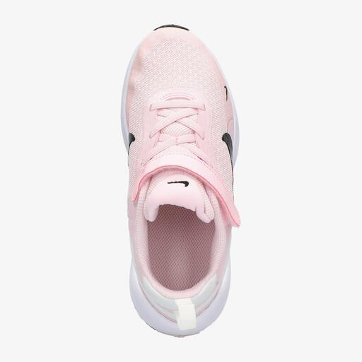  Nike Revolution 7