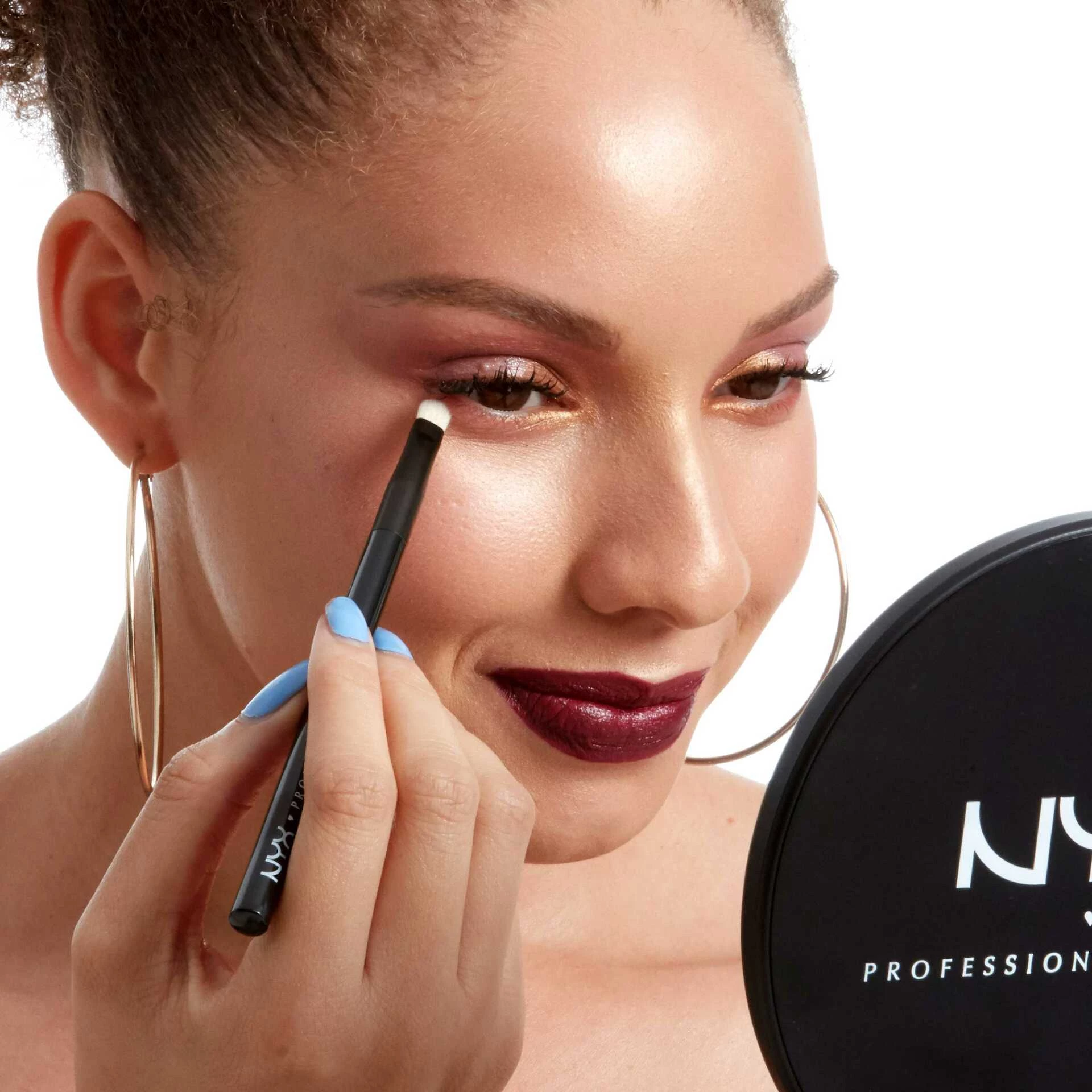 Pensulă pentru estompare micro - NYX Professional Makeup