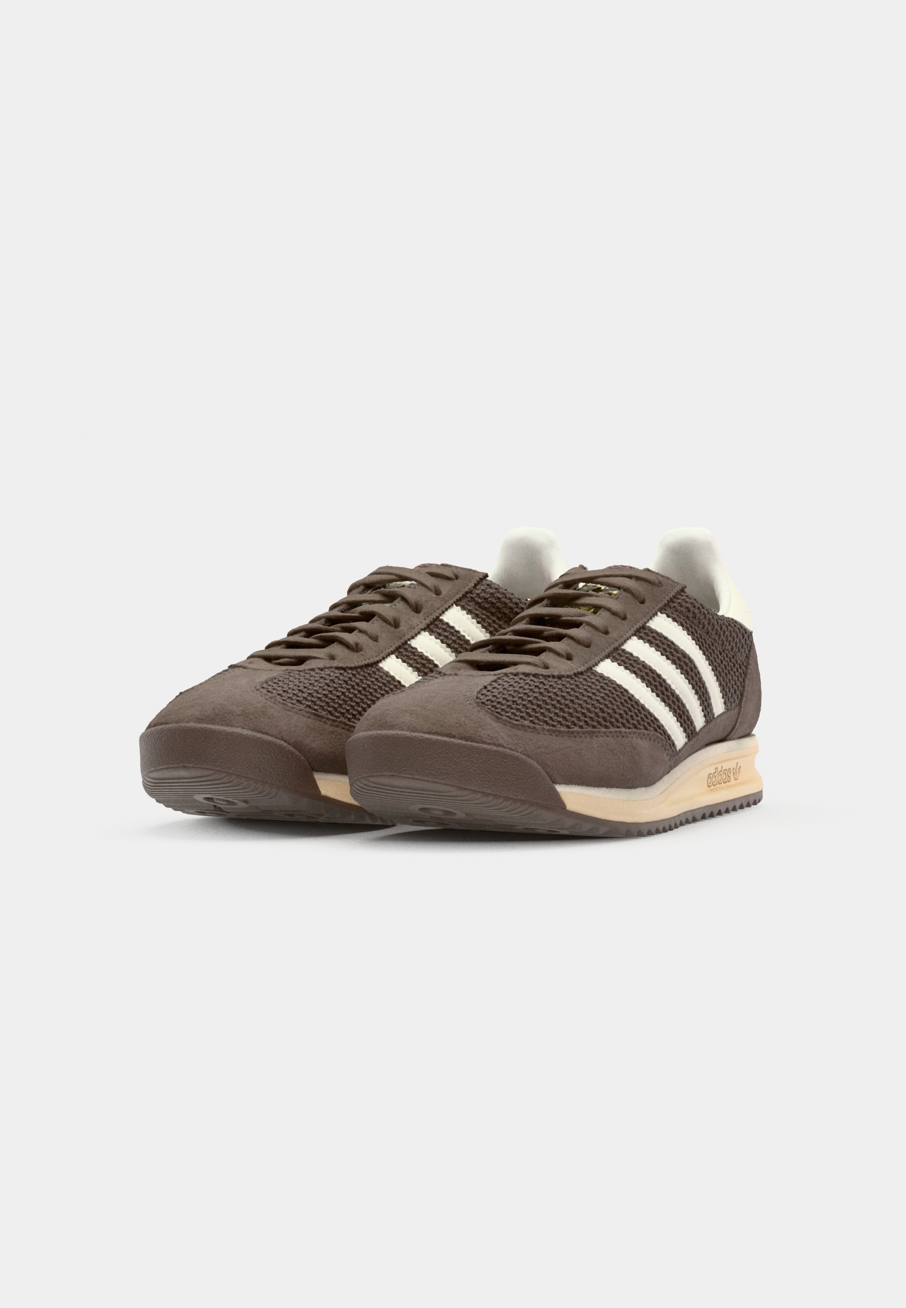 adidas Originals alacsony szárú edzőcipők