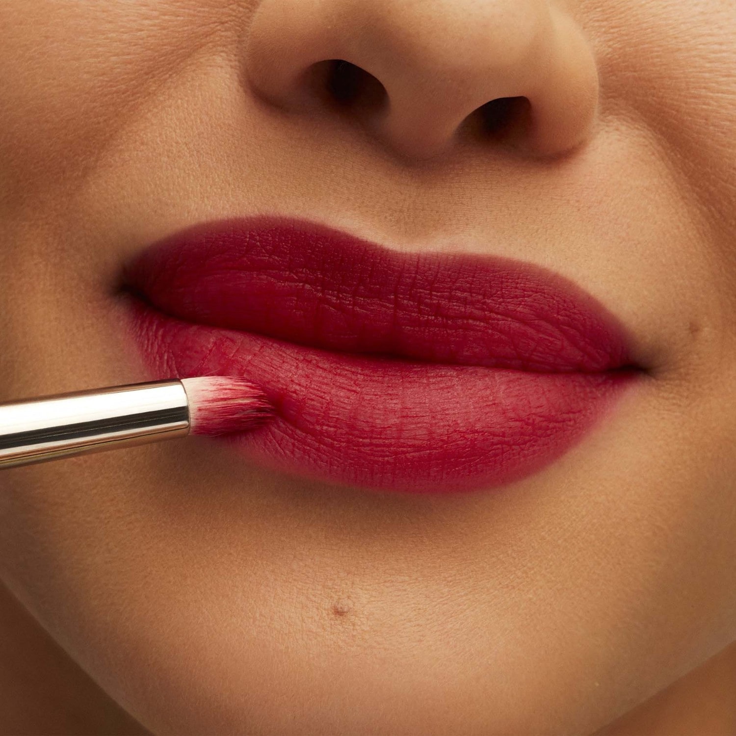 MAC Ruby's Crew Powder Kiss Lipstick – 3 g