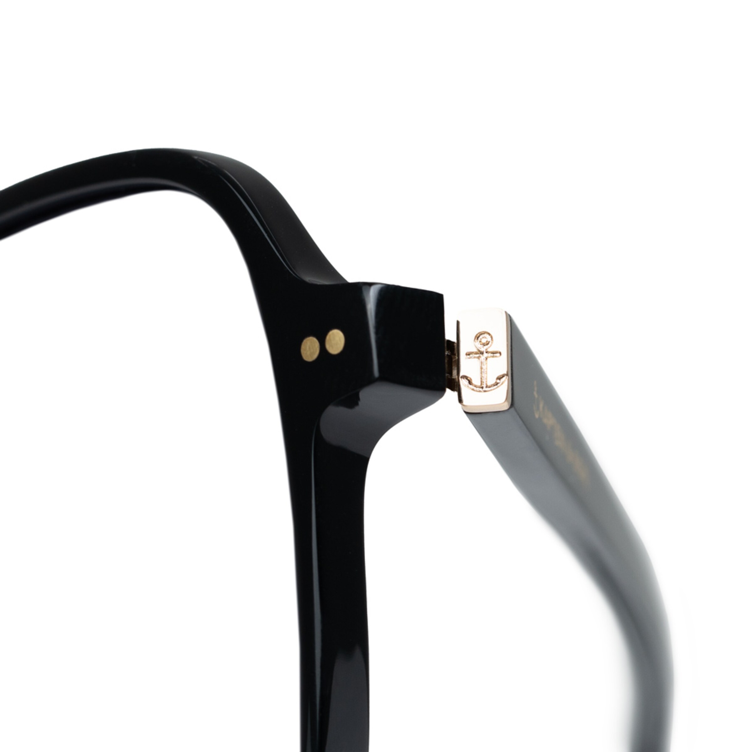 Verona Black