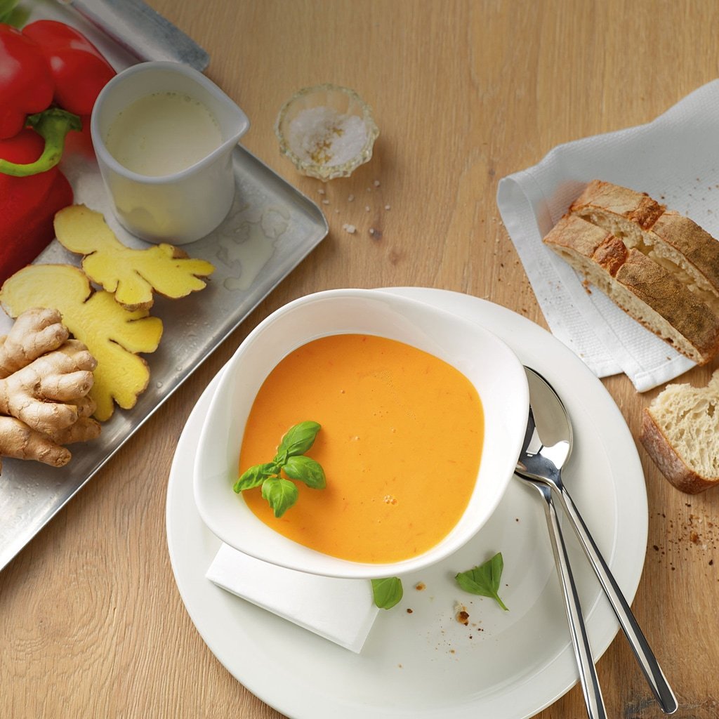 „Villeroy & Boch“ indų rinkinys, 2 dalių sriubos dubenėlių rinkinys. „Vapiano“ – 1 dalis