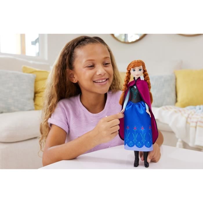 Boneca Anna de Frozen da Mattel Disney com roupa e acessórios HLW49
