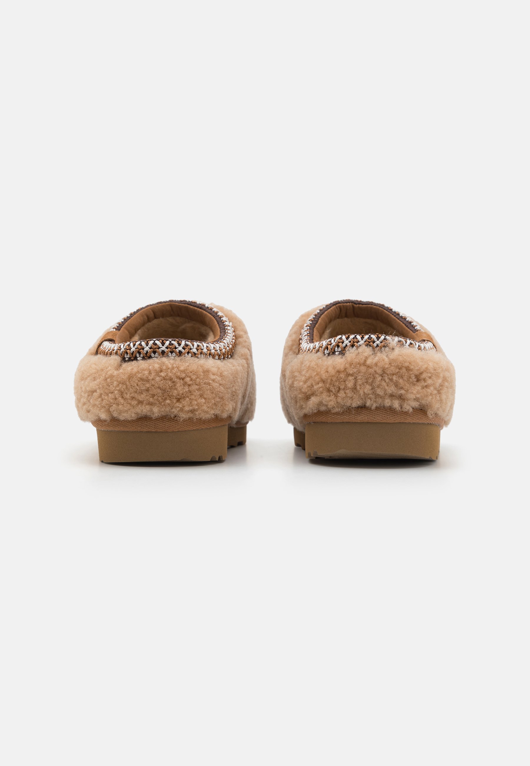 UGG TASMAN MAXI CURLY UNISEX - Papucs - gesztenyebarna