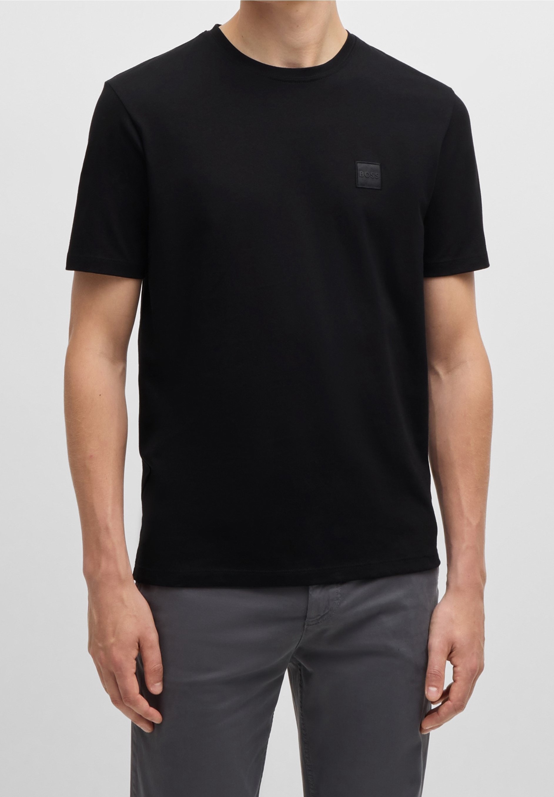Camiseta básica BOSS - preta