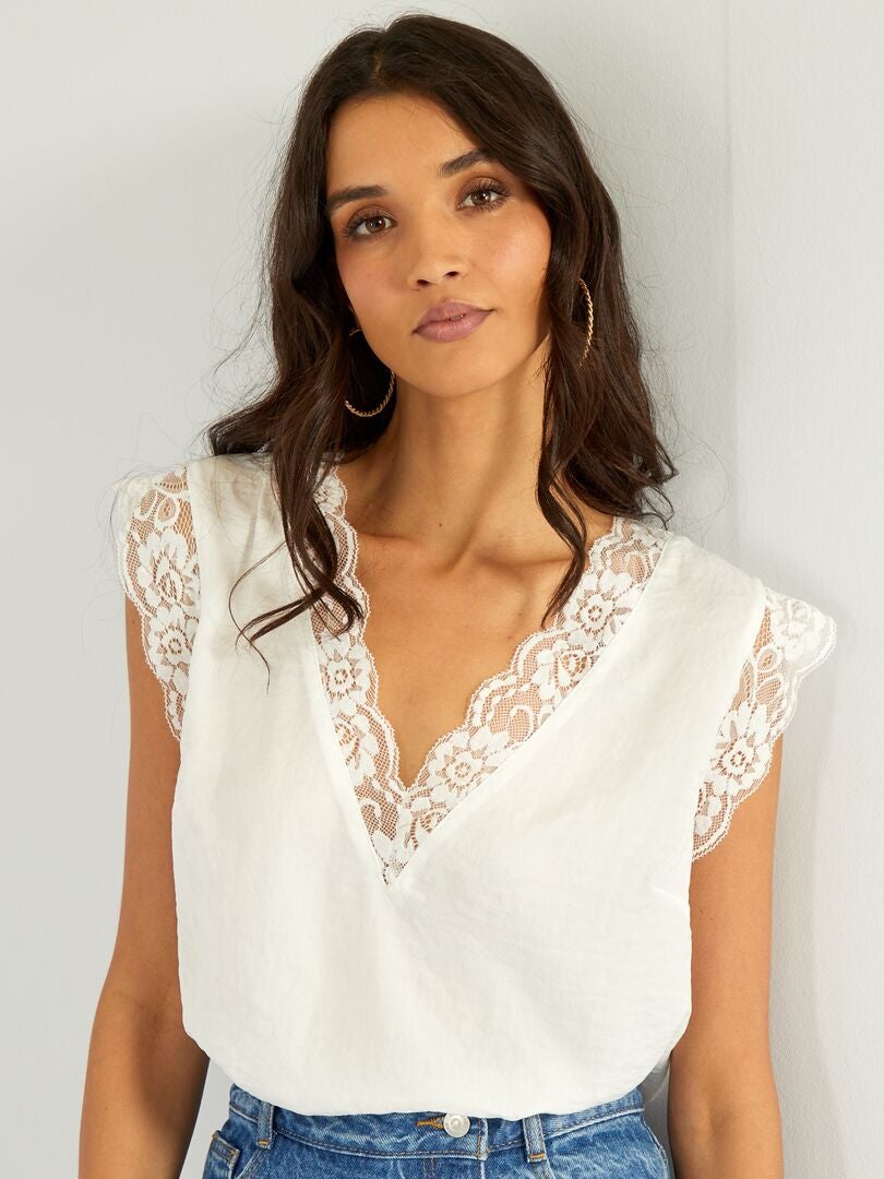 Blusa de satén con encaje - Blanca